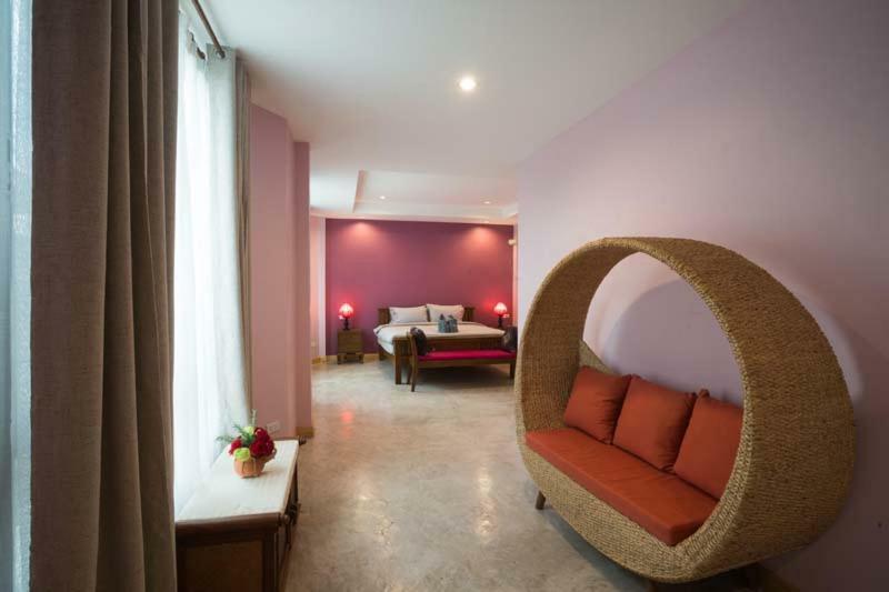 Hotel Sriananpura Chiang Mai Zewnętrze zdjęcie