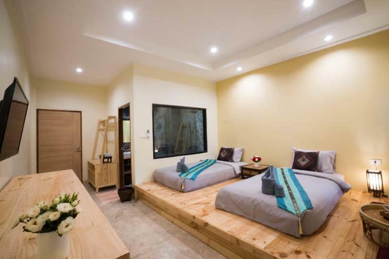 Hotel Sriananpura Chiang Mai Zewnętrze zdjęcie