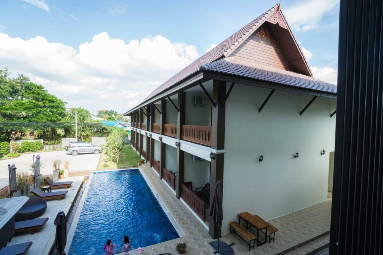 Hotel Sriananpura Chiang Mai Zewnętrze zdjęcie