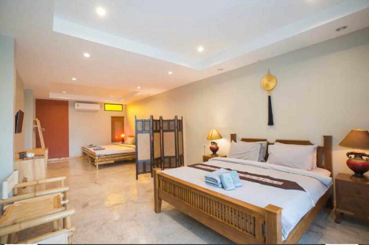 Hotel Sriananpura Chiang Mai Zewnętrze zdjęcie