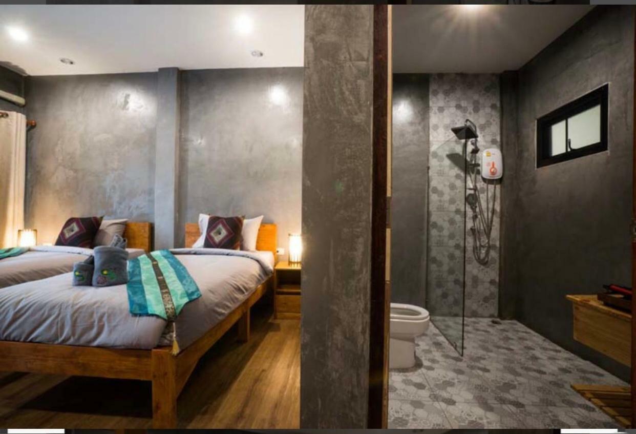 Hotel Sriananpura Chiang Mai Zewnętrze zdjęcie