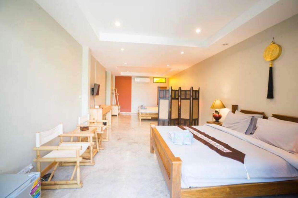 Hotel Sriananpura Chiang Mai Zewnętrze zdjęcie