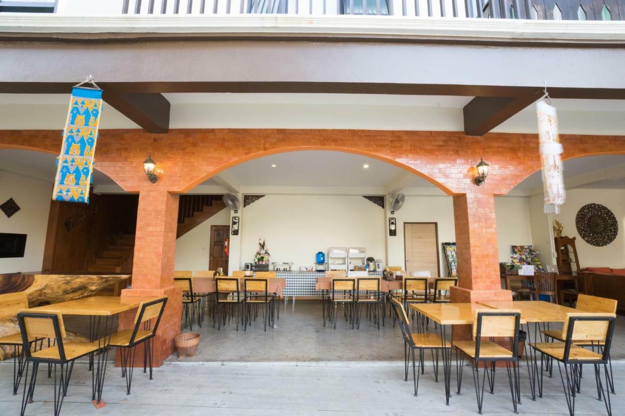 Hotel Sriananpura Chiang Mai Zewnętrze zdjęcie